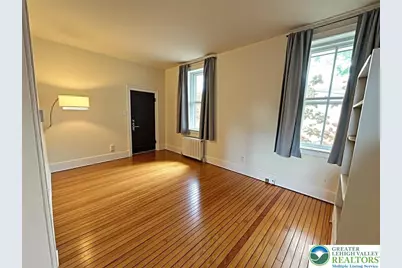 118 Delaware, Riegelsville Boro, PA 18077 - Photo 3