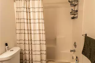 323 Surrey Pl, Macungie Boro, PA 18062 - Photo 23
