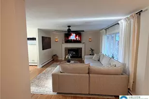 389 Barrett Rd, Emmaus Boro, PA 18049 - Photo 9