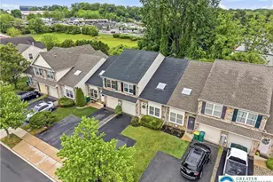 5543 Stonecroft Ln, Allentown City, PA 18106 - Photo 3