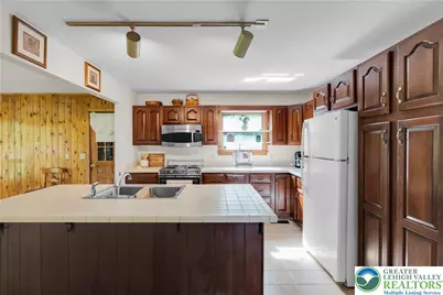 426 Moravian Street, Nazareth Boro, PA 18064 - Photo 53