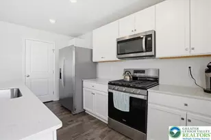 561 E 4th St, Penn Twp, PA 19506 - Photo 23