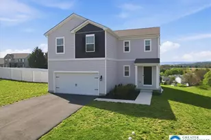 561 E 4th St, Penn Twp, PA 19506 - Photo 5