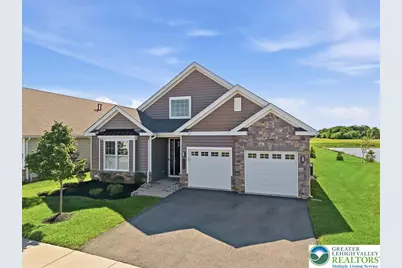 3991 Victors Way, Easton, PA 18045 - Photo 3
