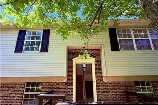 4943 Washington St, Washington Township, PA 18078 - Photo 9