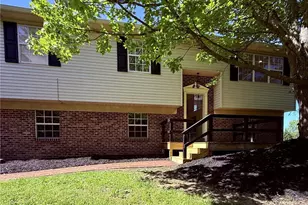 4943 Washington St, Washington Township, PA 18078 - Photo 13
