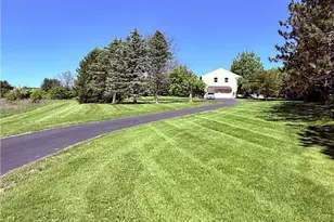 4943 Washington St, Washington Township, PA 18078 - Photo 7