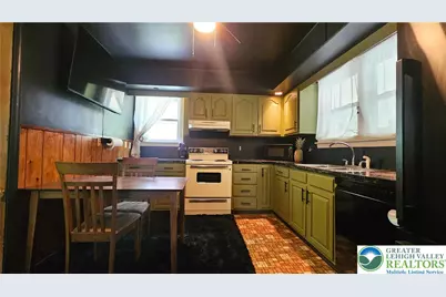 848 S Hoffert Street, Fountain Hill Boro, PA 18015 - Photo 9