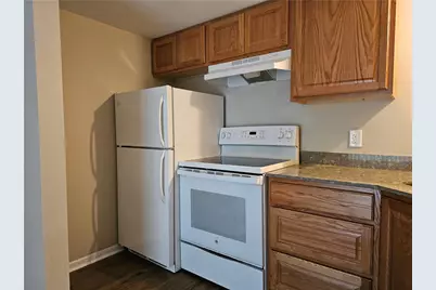 3028 S Pike Avenue #6, Salisbury Township, PA 18103 - Photo 11