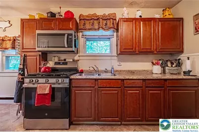 2223 Gap View Drive, East Stroudsburg, PA 18301 - Photo 11