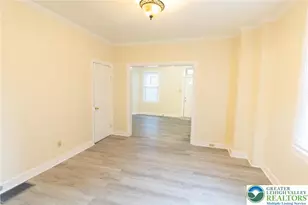 32 W Raspberry St, Bethlehem, PA 18018 - Photo 5