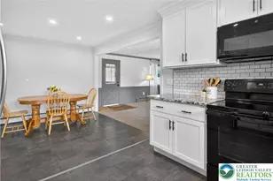 26 E Cedar St, Fleetwood Boro, PA 19522 - Photo 17