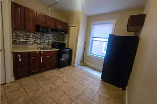 218 S 15th St, Allentown City, PA 18102 - Photo 3