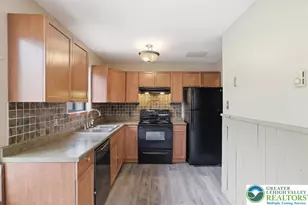 227 Sedburgh Ct, Lehman Twp, PA 18324 - Photo 7