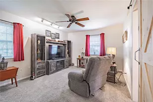 2807 Springhaven Pl, Macungie Boro, PA 18062 - Photo 17