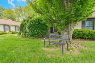 2807 Springhaven Pl, Macungie Boro, PA 18062 - Photo 5