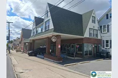 6 Broad Street S, Nazareth Boro, PA 18064 - Photo 1