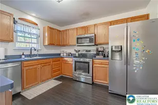 5749 Snowy Orchid Ln, Allentown City, PA 18104 - Photo 15