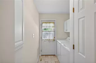 698 San Simeon Pl, Forks Twp, PA 18040 - Photo 37