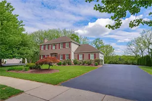 42 Clairmont Ave, Palmer Twp, PA 18045 - Photo 3