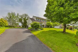 6017 Helen Dr, Upper Macungie Township, PA 18104 - Photo 3