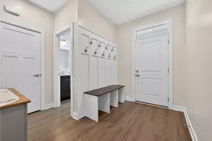 814 Blackheath Ln, North Catasauqua Bor, PA 18032 - Photo 7