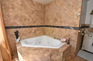 424 Grape St, Whitehall Township, PA 18052 - Photo 29