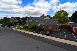 424 Grape St, Whitehall Township, PA 18052 - Photo 3