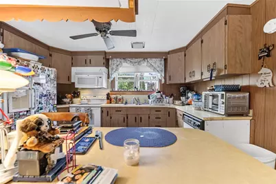 229 W Patterson Street, Lansford, PA 18232 - Photo 5