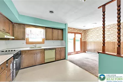 2346 Polk Valley Road, Lower Saucon Township, PA 18055 - Photo 9