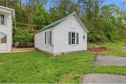 3585 Fairyland Road, Franklin Twp, PA 18235 - Photo 7