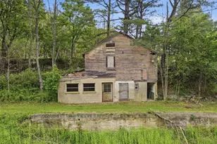 3585 Fairyland Rd, Franklin Twp, PA 18235 - Photo 17