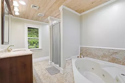 3585 Fairyland Road, Franklin Twp, PA 18235 - Photo 21