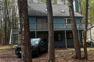 382 NW Underwood Ln, Lake Ariel, PA 18346 - Photo 1