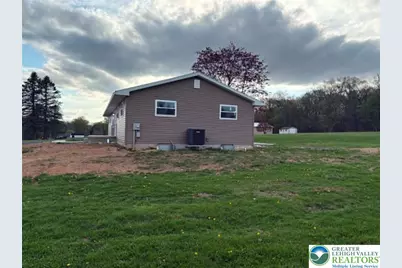 3957 Mountain Road, Washington Township, PA 18080 - Photo 5
