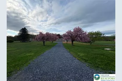 3957 Mountain Road, Washington Township, PA 18080 - Photo 3