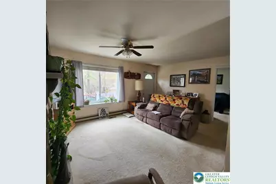112 Lindburgh Circle, Penn Forrest, PA 18210 - Photo 5
