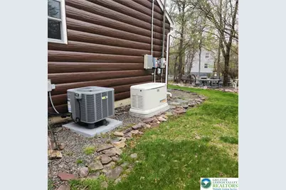112 Lindburgh Circle, Penn Forrest, PA 18210 - Photo 3