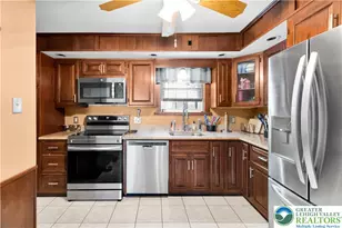 1124 Beverly Ave, Bethlehem City, PA 18018 - Photo 9