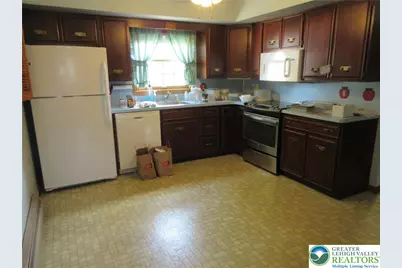 4363 Vista Drive, Lower Nazareth Twp, PA 18064 - Photo 7