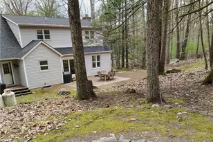 2308 Meadow Lake Rd, Hamilton Twp, PA 18354 - Photo 35