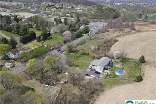 4250 Lehigh Dr, Lehigh Township, PA 18088 - Photo 3