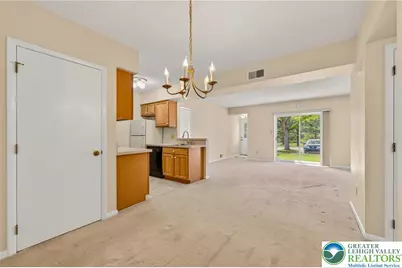 2689 Rolling Green Drive, Lower Macungie Township, PA 18062 - Photo 13