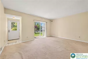 2689 Rolling Green Dr, Lower Macungie Township, PA 18062 - Photo 7