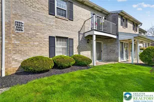 2689 Rolling Green Dr, Lower Macungie Township, PA 18062 - Photo 5