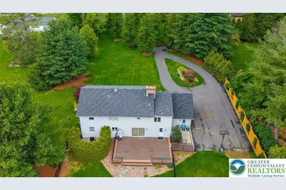 4320 Vera Cruz Road, Upper Saucon Township, PA 18034 - Photo 3