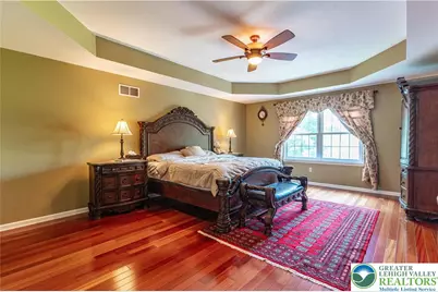 1410 Lorton Drive, Forks Twp, PA 18040 - Photo 5