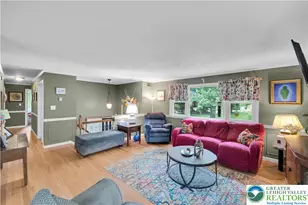 5970 Clubhouse Ln, Lower Macungie Township, PA 18106 - Photo 3