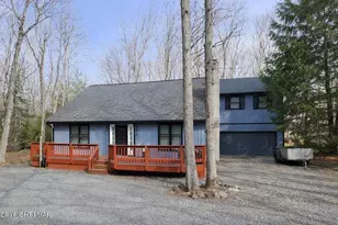 237 Whitman Ln, Penn Forrest, PA 18210 - Photo 1