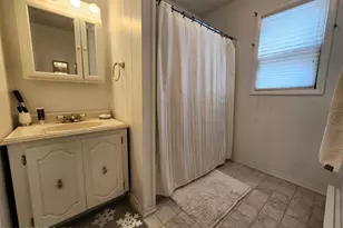 237 Whitman Ln, Penn Forrest, PA 18210 - Photo 5